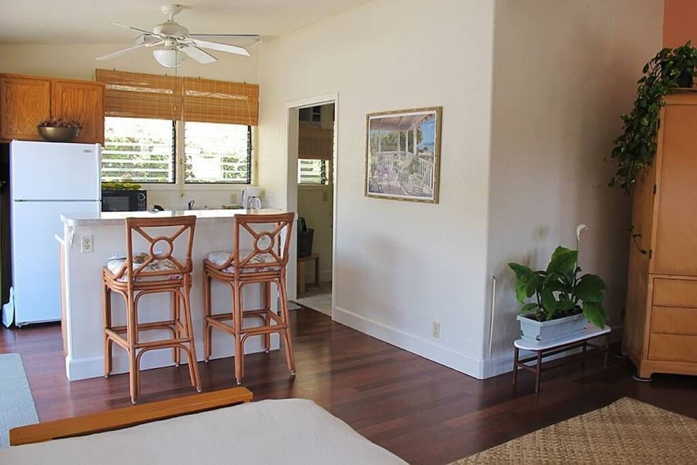 Luana Nai'a Inn 32/50
