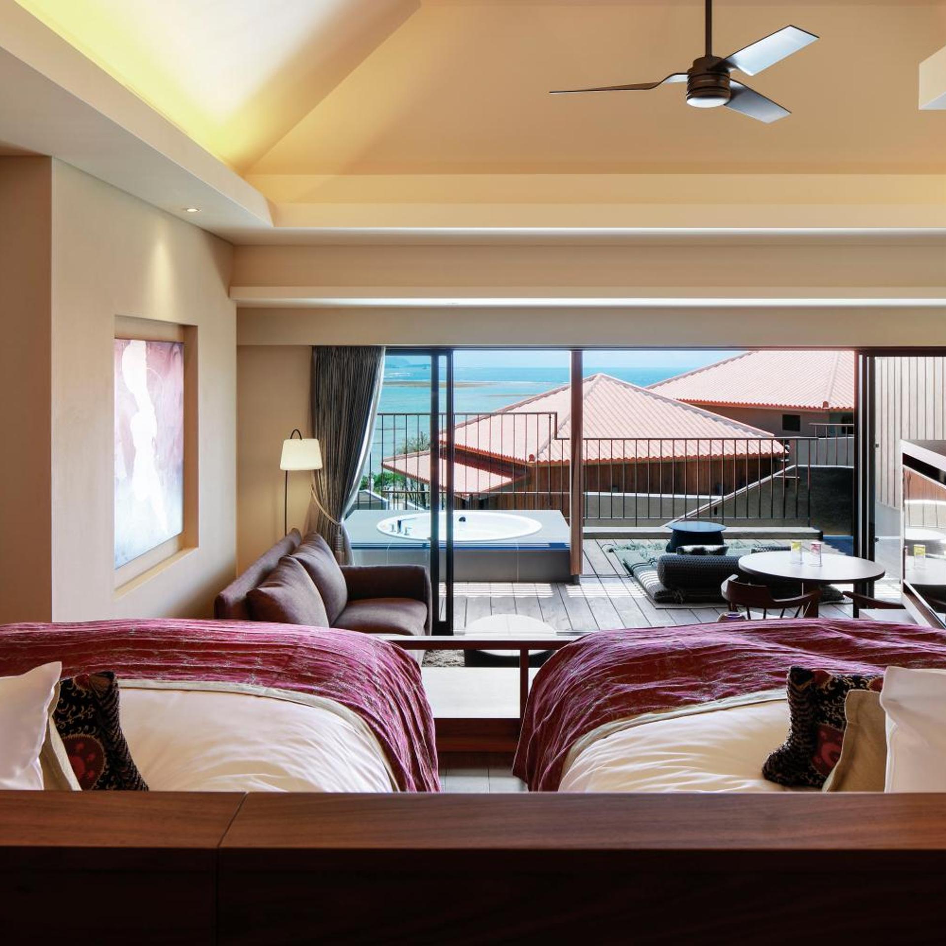 Premium, Twin Beds, Hot Tub