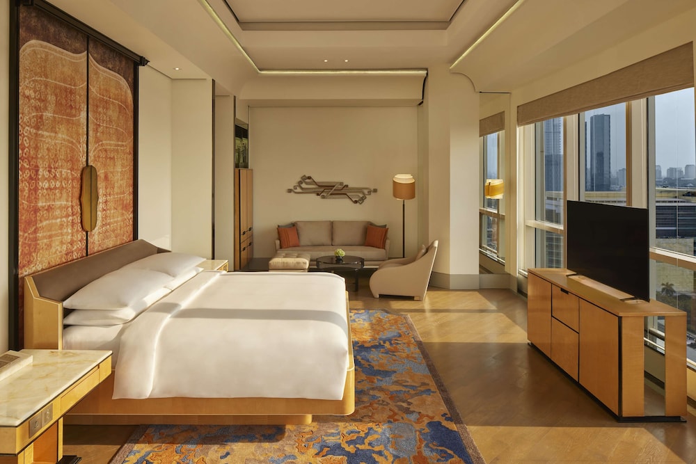 Keraton At the Plaza A Luxury Collection Hotel 12/52