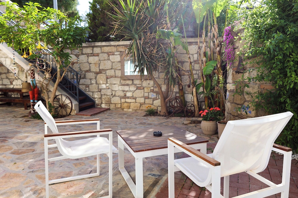 Alabora Otel Alacati 25/50