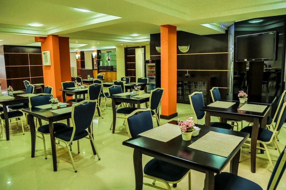 Hotel Le Village Distribuited By Intercity 34/50