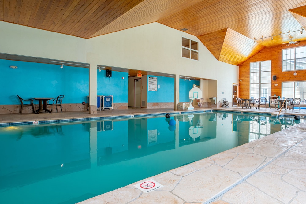 Newport Resort 26/71