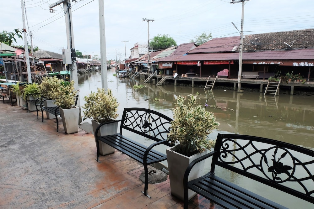 Roomquest Rimrabeang At Amphawa 33/56