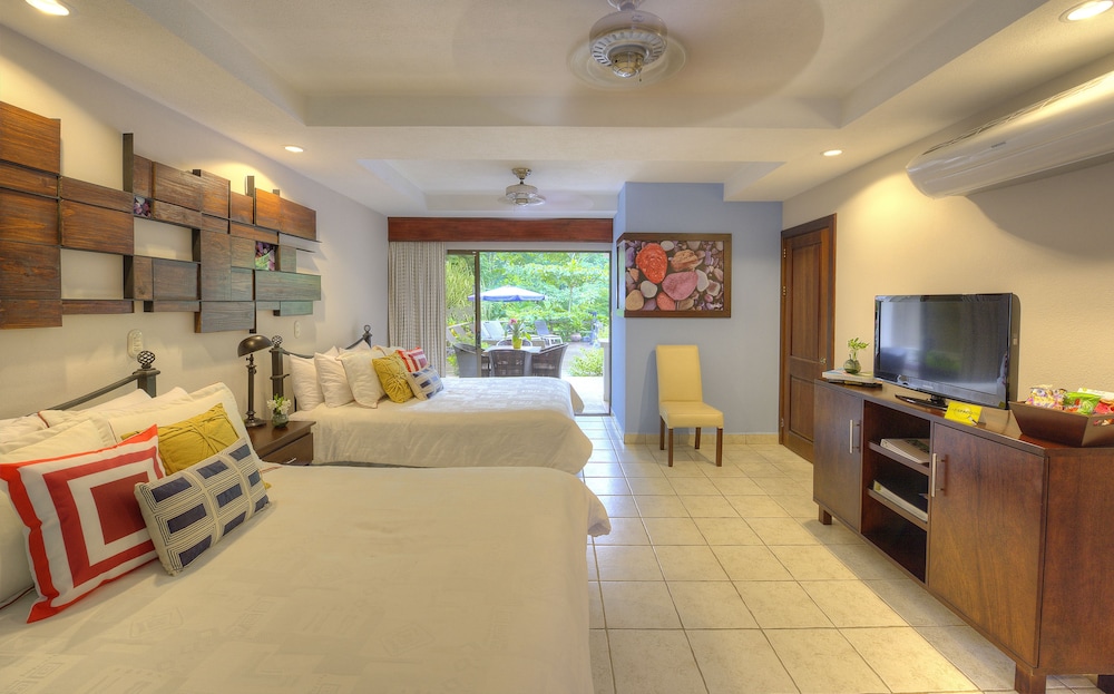 Pumilio Mountain Ocean Hotel 22/50