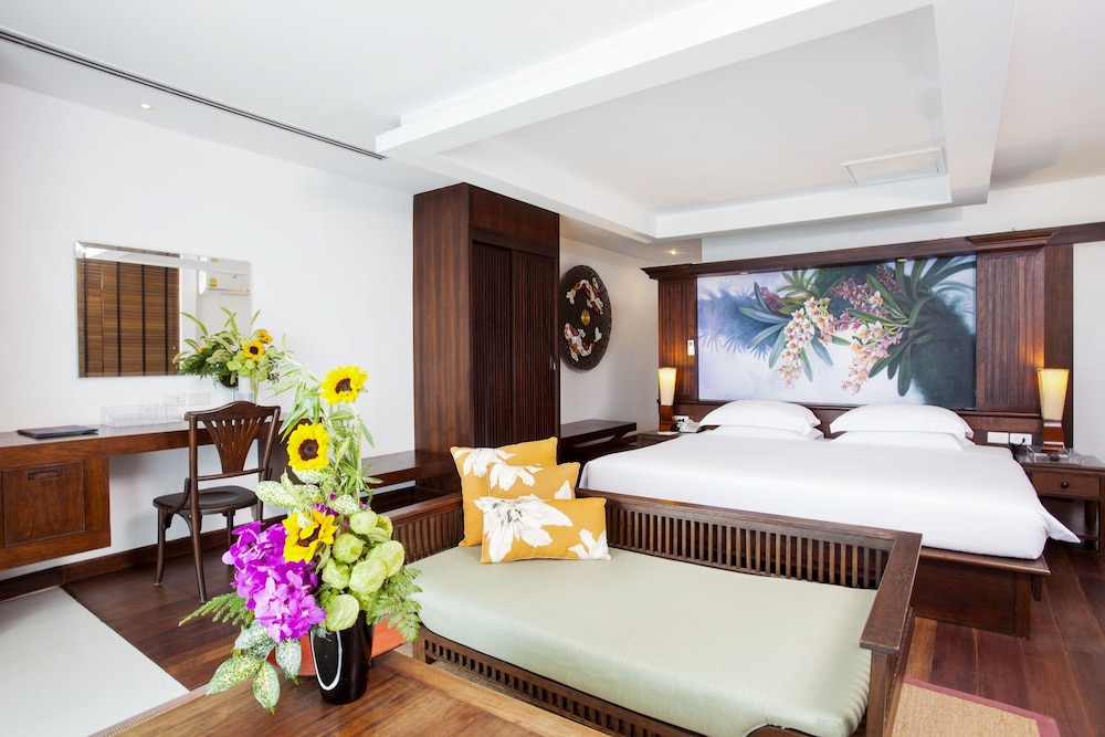 SAFARI BEACH HOTEL 20/48