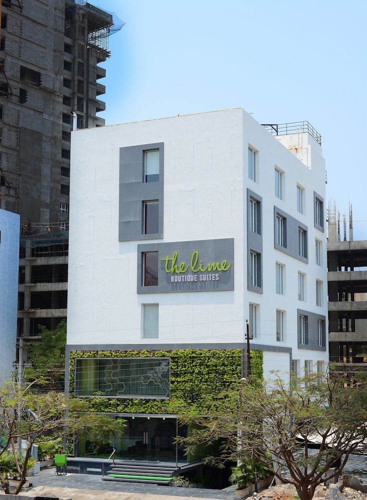 The Lime Boutique Suites 4/38