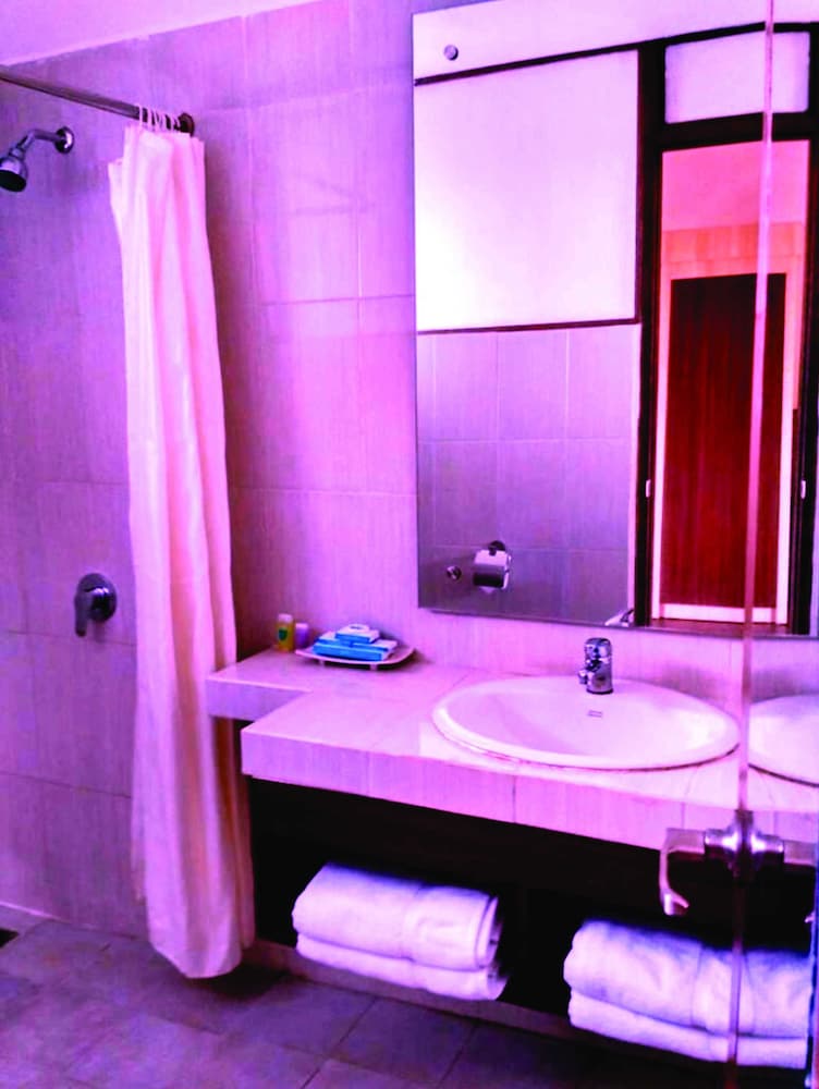 Seaview Cottage Cirebon Waterland 17/23