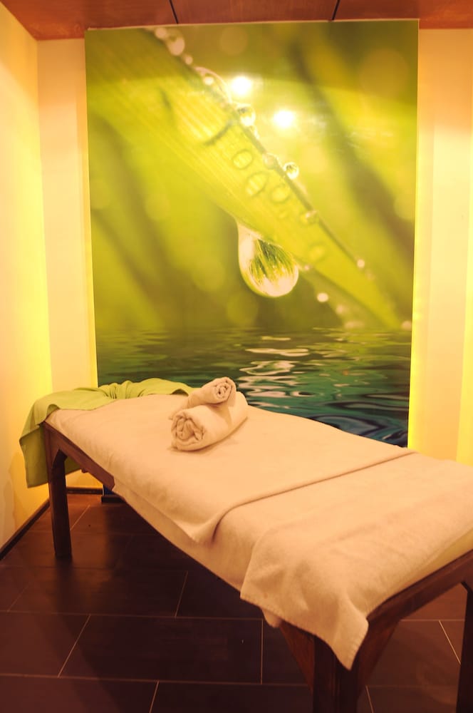 OTEL FAHRI 8/47