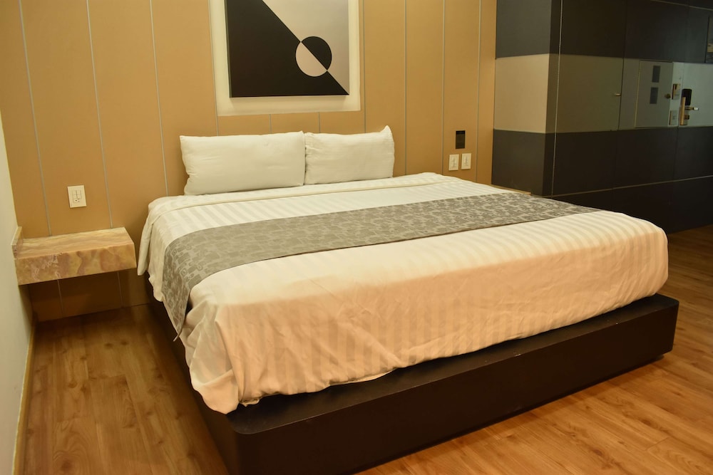 Ramada by Wyndham Mexico City Santa Fe 18/55