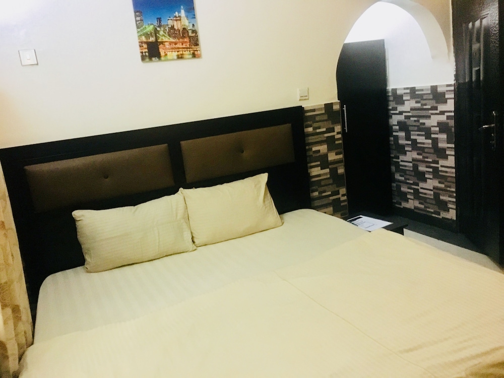De Man Hotel 13/17
