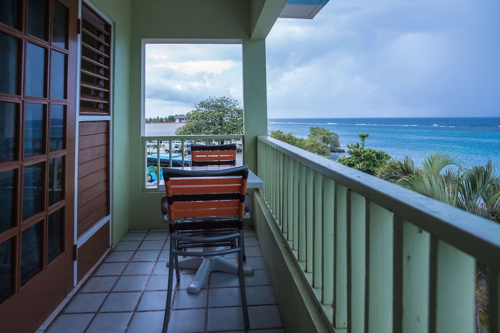 Ocean Rooms At Ocean Sands 1/50