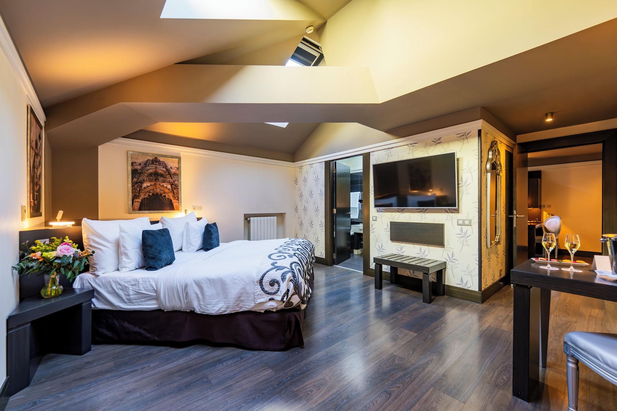 Superior, Double Bed, Attic