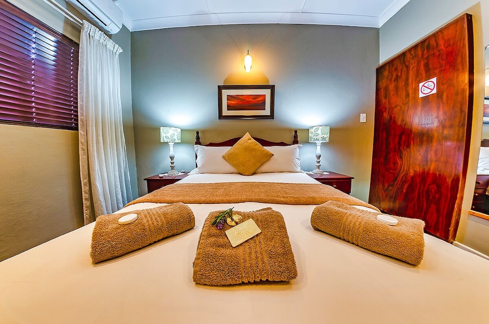 Amper Bo Guesthouse 7/35