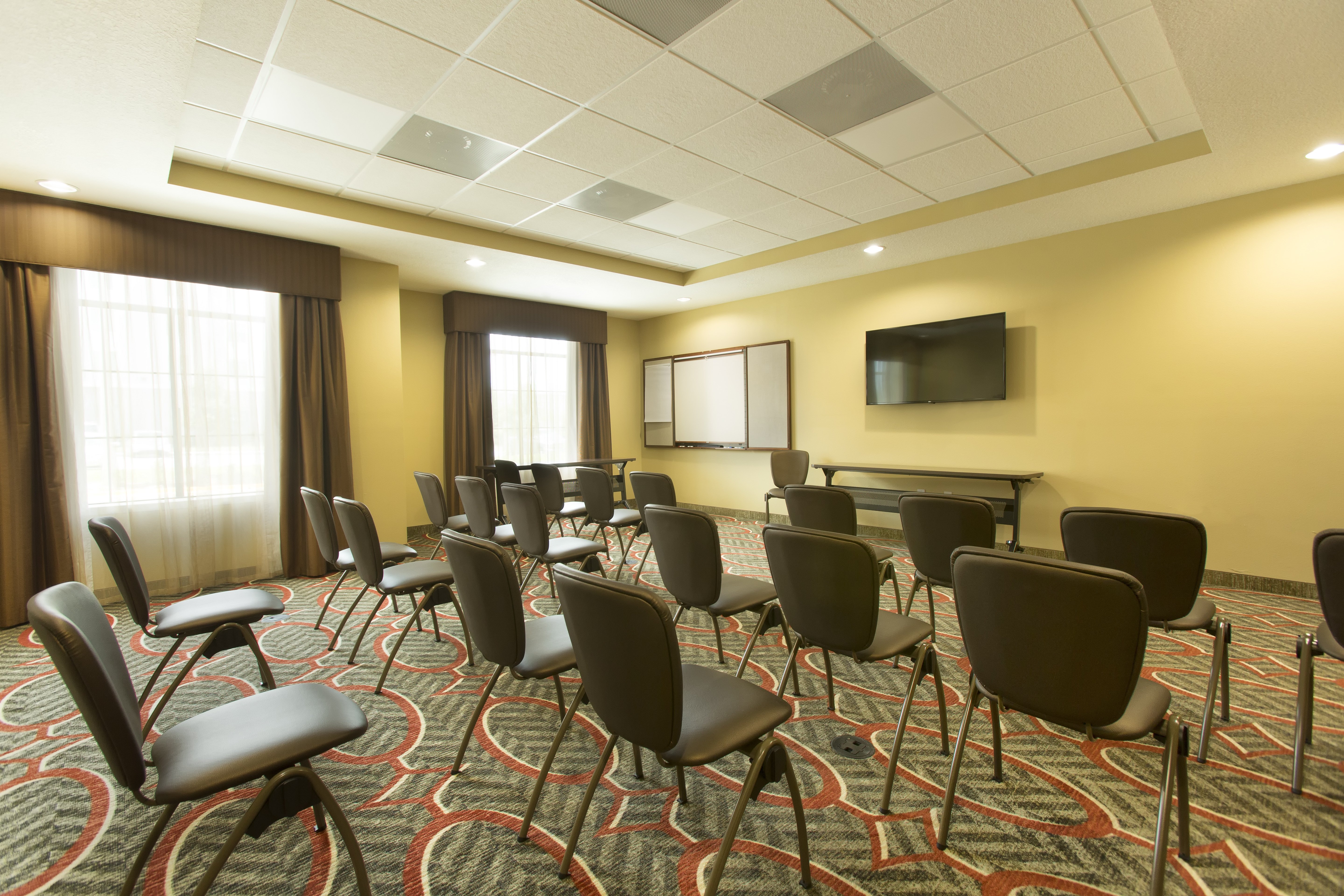 Staybridge Suites Orlando At Seaworld 33/50