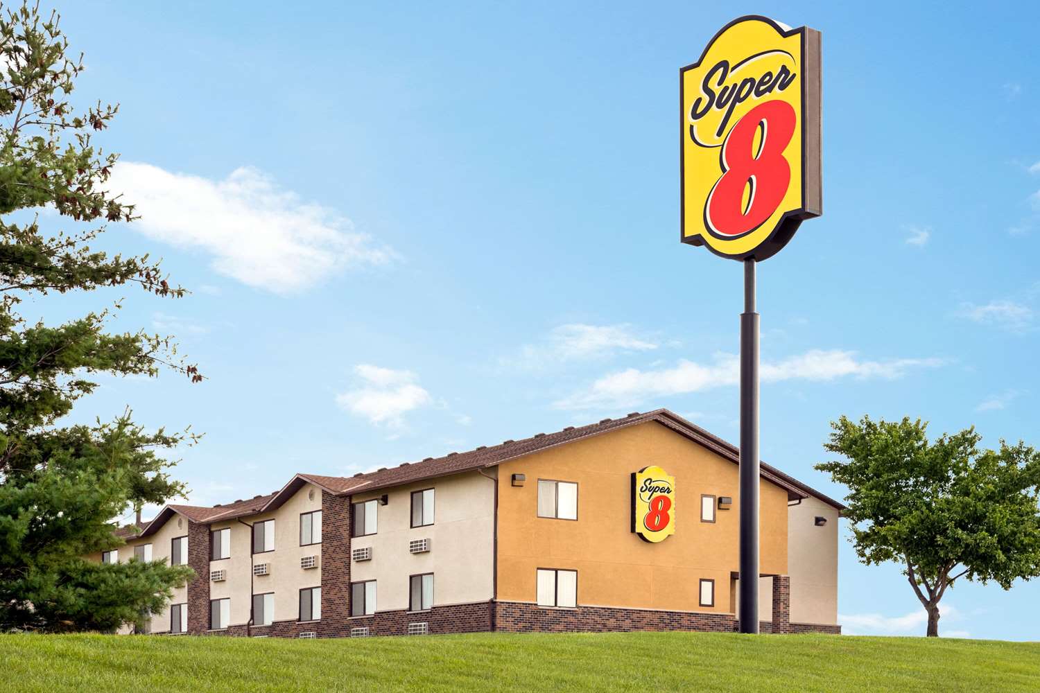 Super 8 By Wyndham Chillicothe 3/25