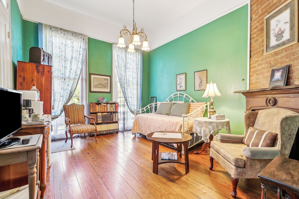 Garden District B&B 26/39