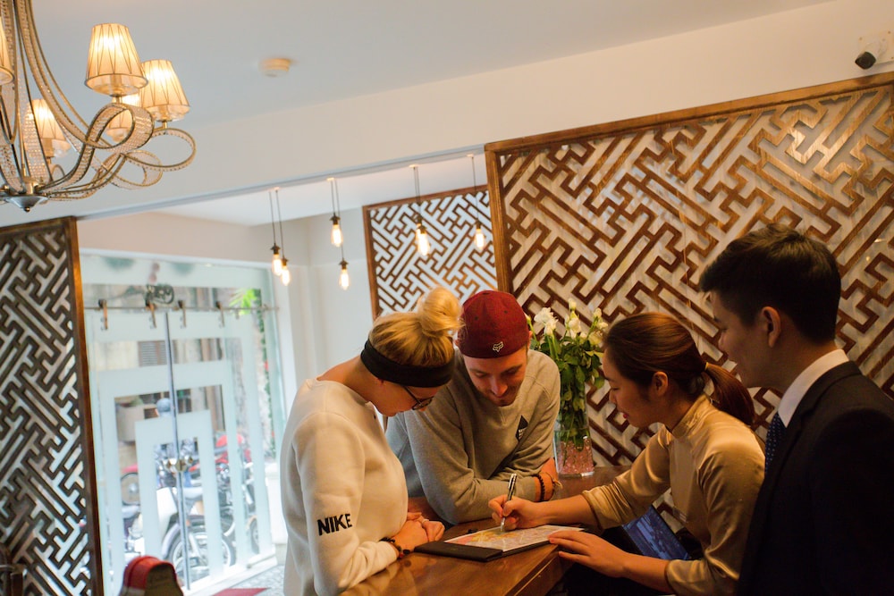 Noble & Swan Boutique Hotel 38/60