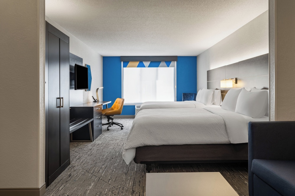 جناح بسريرين كوين مع أريكة، Holiday Inn Express Hotel And Suites Altoona Des Moines 2/5