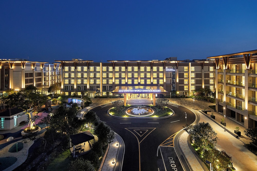 Shinhwa Jeju Shinhwa World Hotel And Resorts in SEOGWIPO
