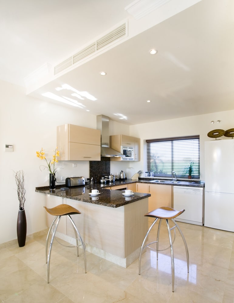HOTEL ARCOS GARDENS GOLF CLUB & COUNTRY ESTATE 8/50