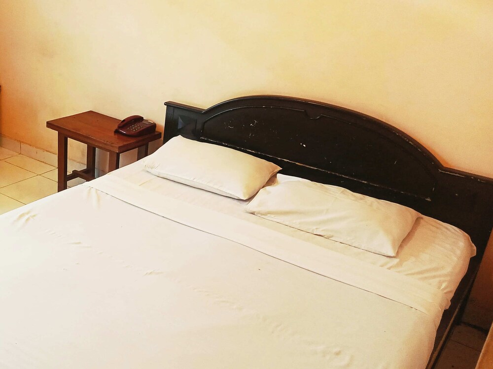 OYO 2495 Hotel Wijaya 37/50