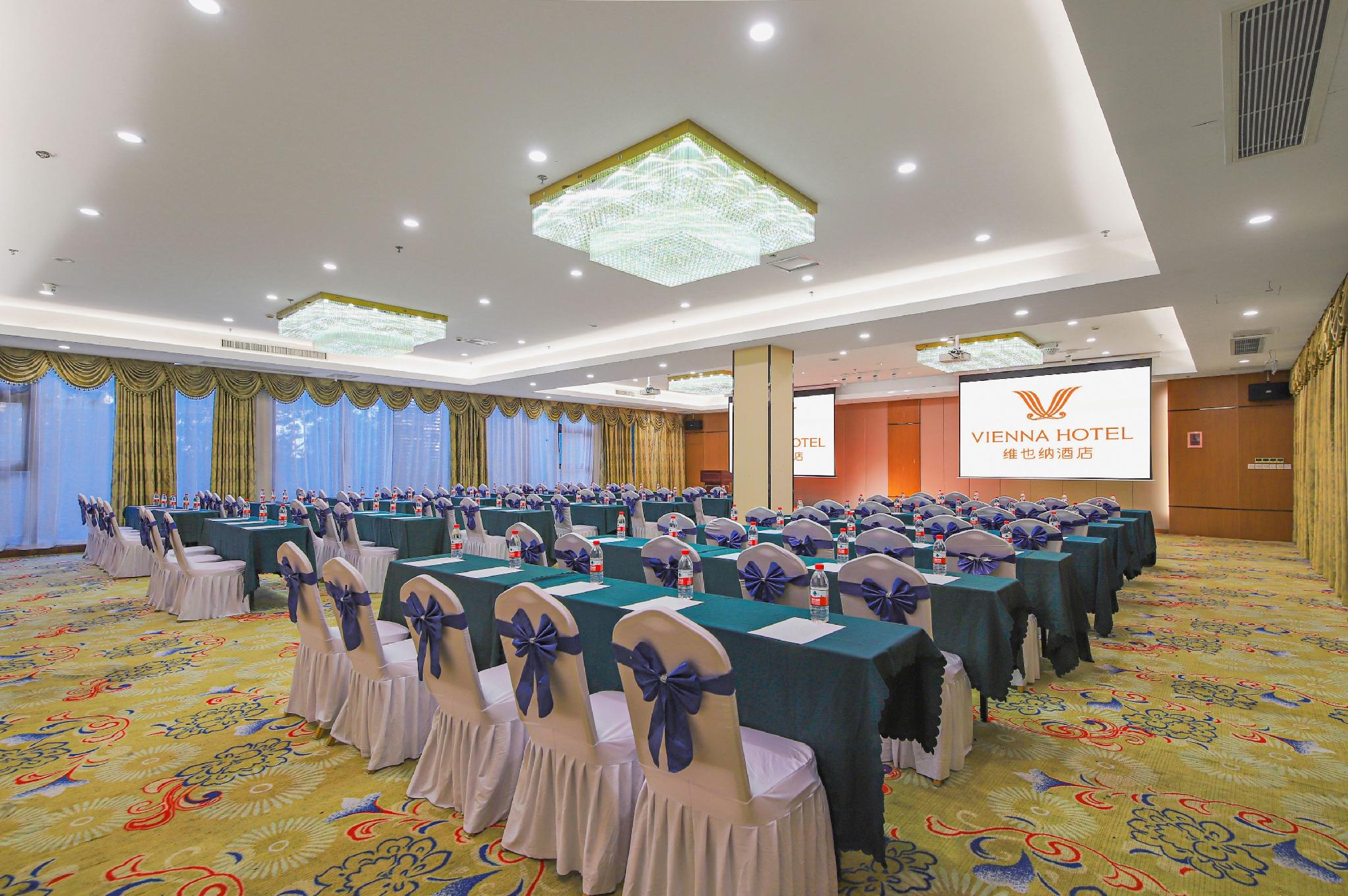 Vienna Hotel (Suzhou Fashion stage Yangcheng Lake store) 38/46