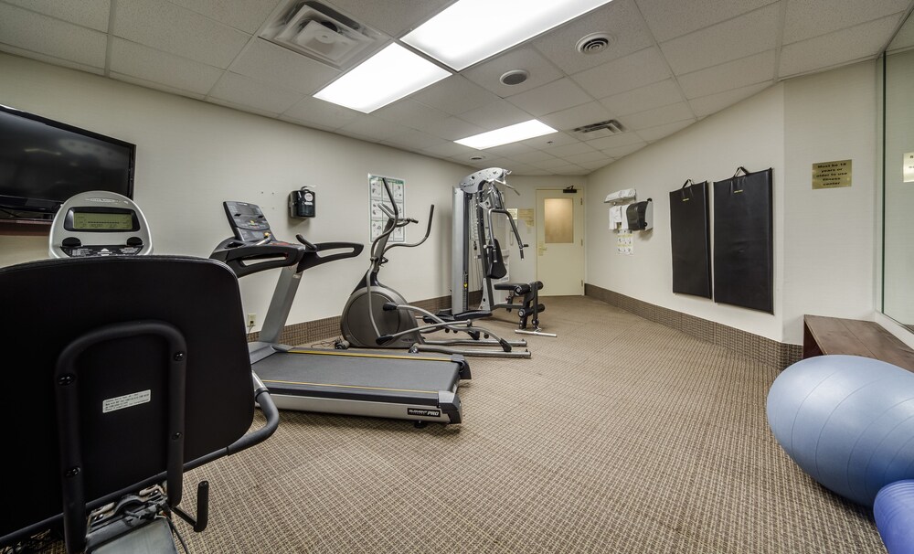 Monte Carlo Inn Vaughan Suites 35/65