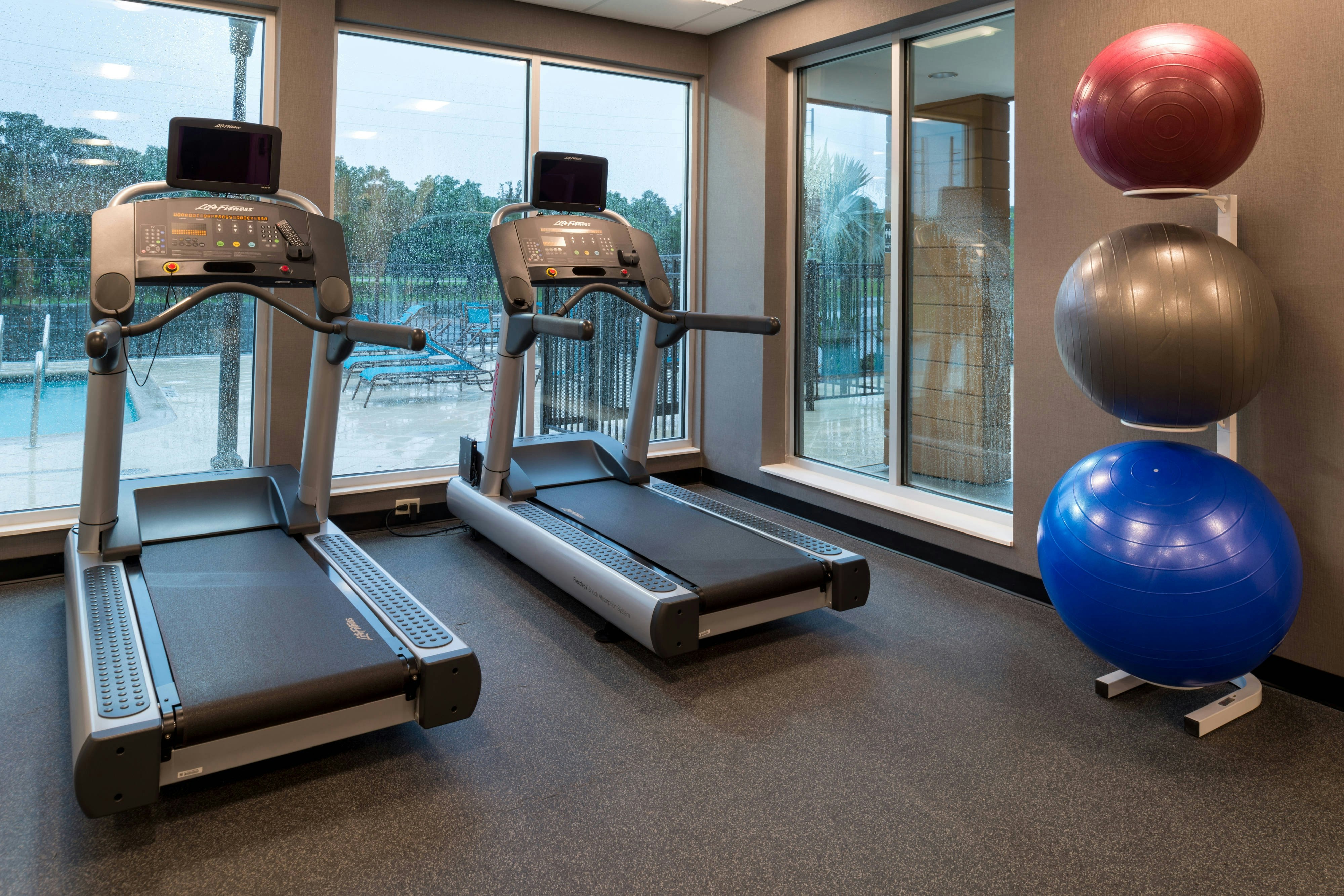Fairfield Inn Suites By Marriott Orlando East Ucf Area 11/24