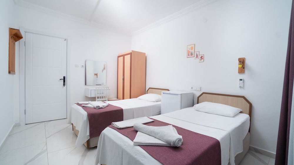 Hotel Sema 17/50
