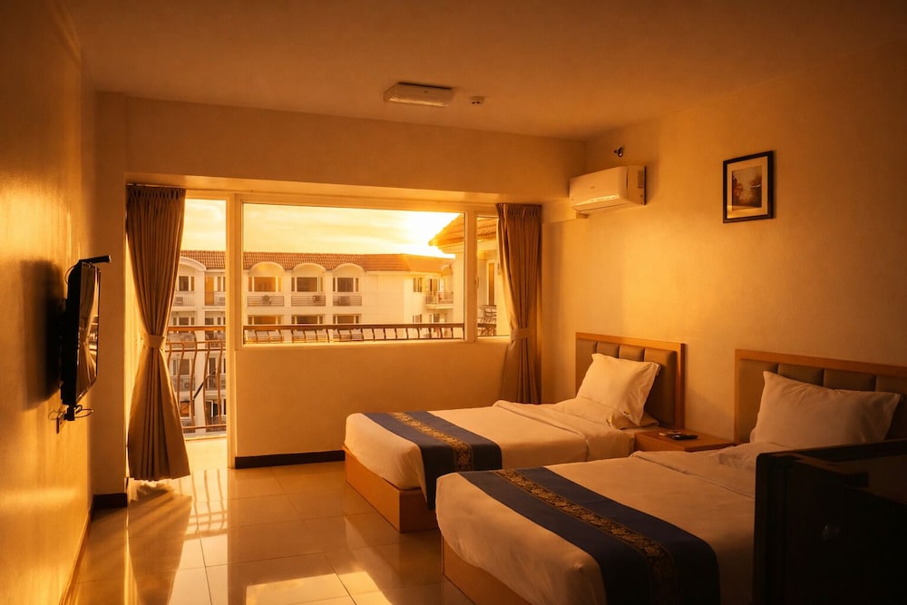 DELUXE, BALCONY