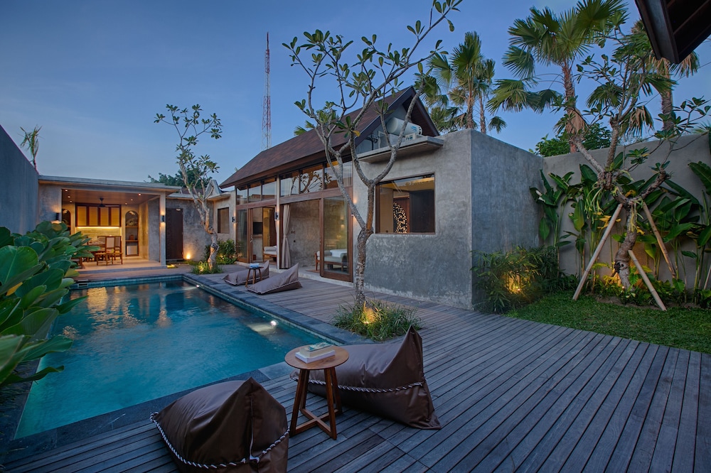 TAMAN DHARMAWANGSA SUITES 44/50