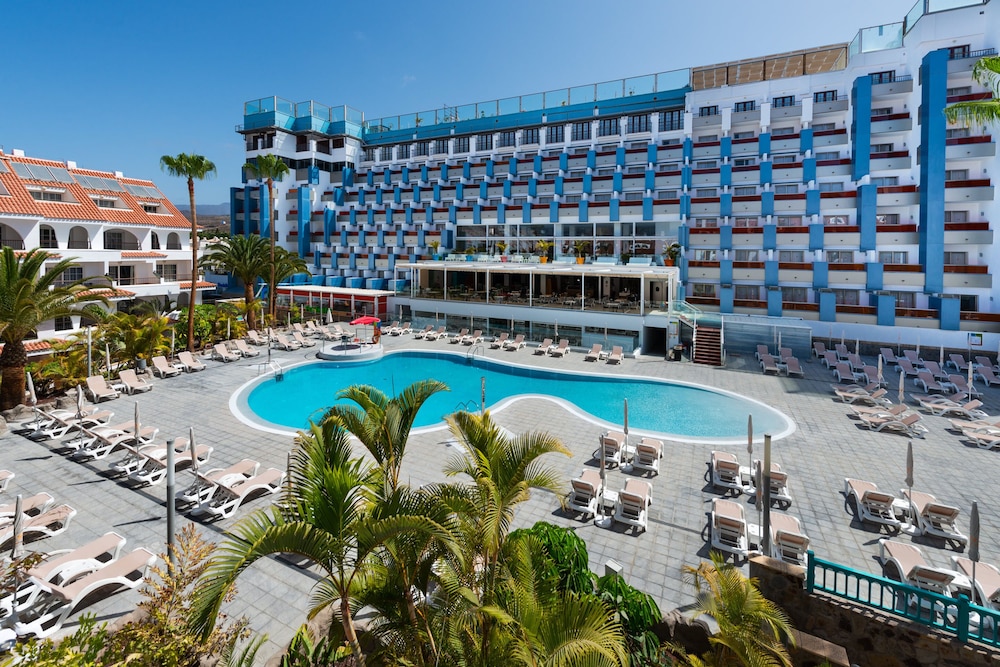 Paradise Park Fun Lifestyle Hotel 4/72
