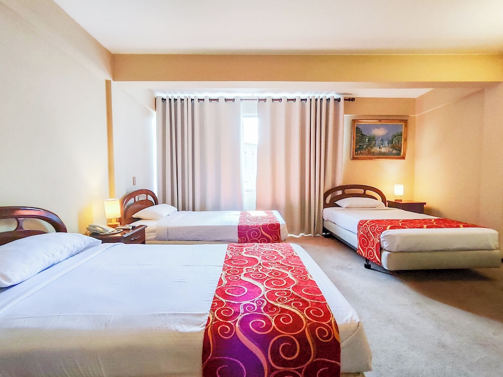 Lido Hotel 8/42
