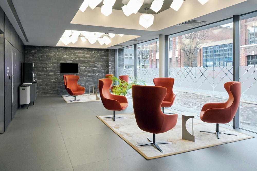 Bloc Hotel Birmingham 42/50