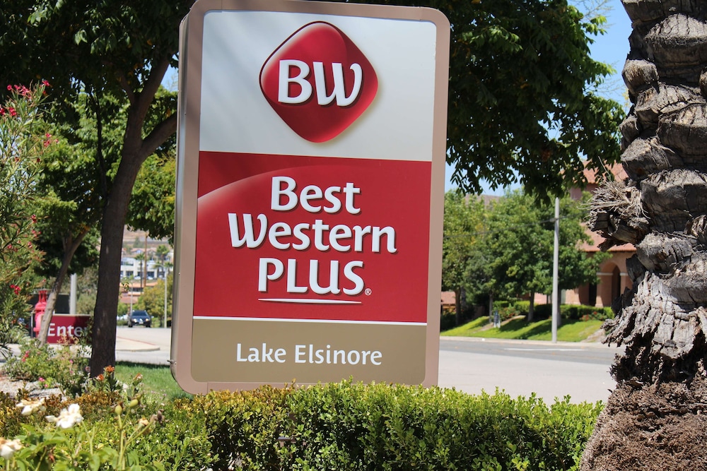 Best Western Plus Lake Elsinore Inn & Suites 1/53