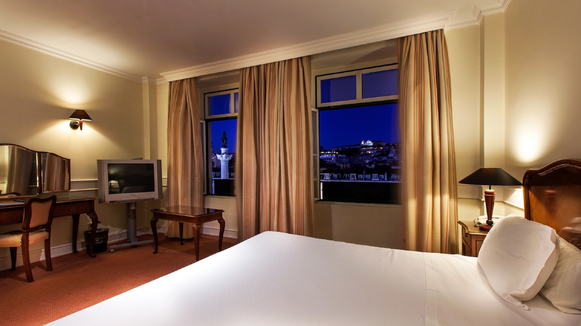 Rossio, Twin Beds, Castle View، Metropole Hotel Lisbon 3/7