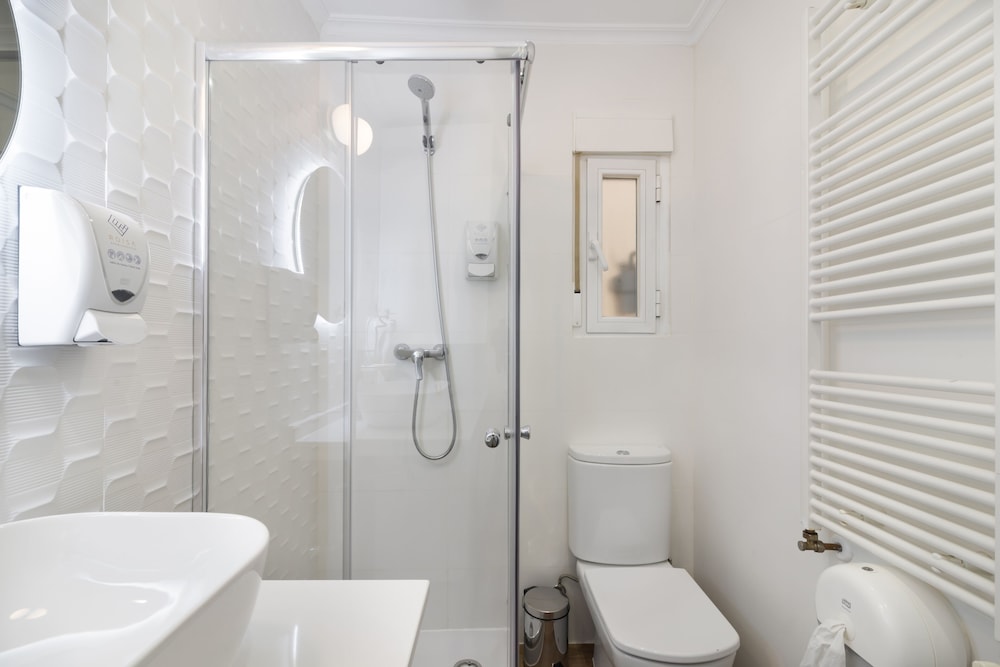 Apartamentos Roisa Centro 66/72