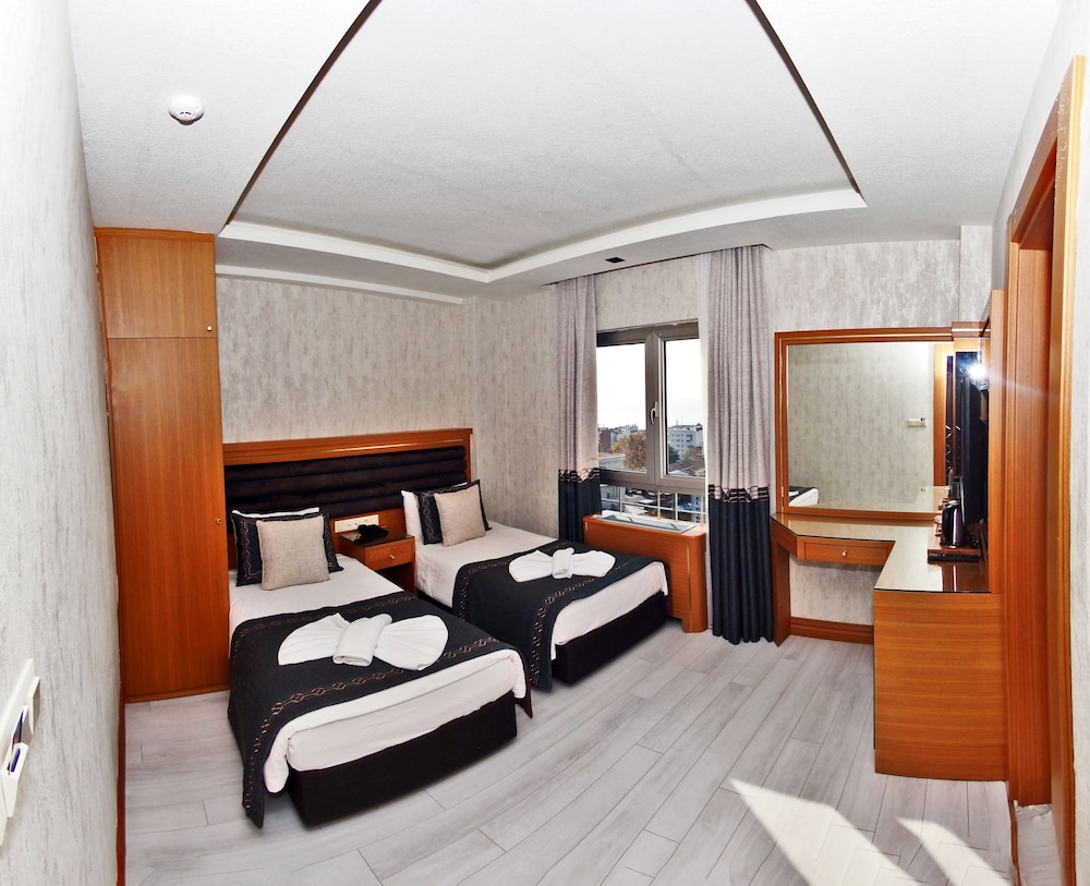 Grand Emir Hotel 35/45