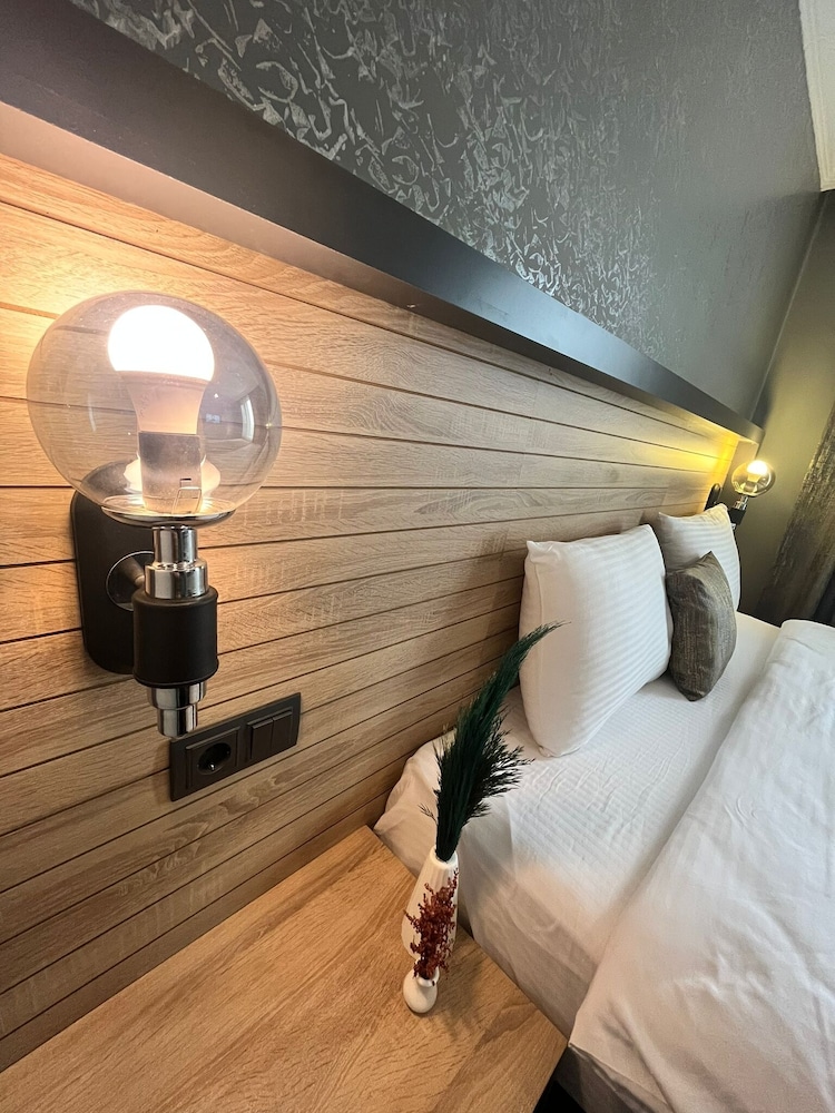 Cag Hotel 25/49