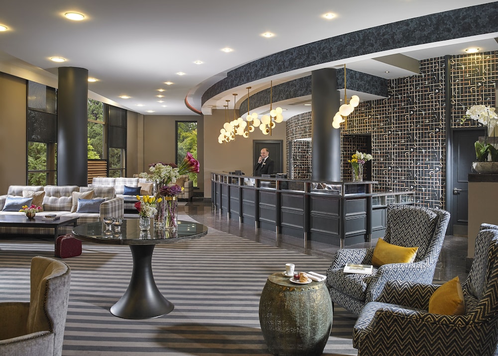 Tullamore Court Hotel 44/49