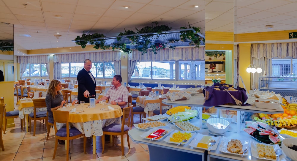 Monopol Hotel Tenerife 43/53