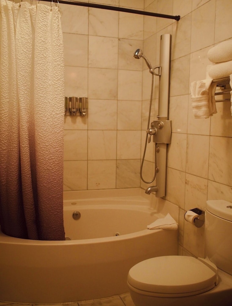 Hotel 1110 - Adults Only 75/75