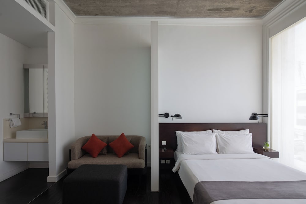 Morrissey Hotel Residences 19/60