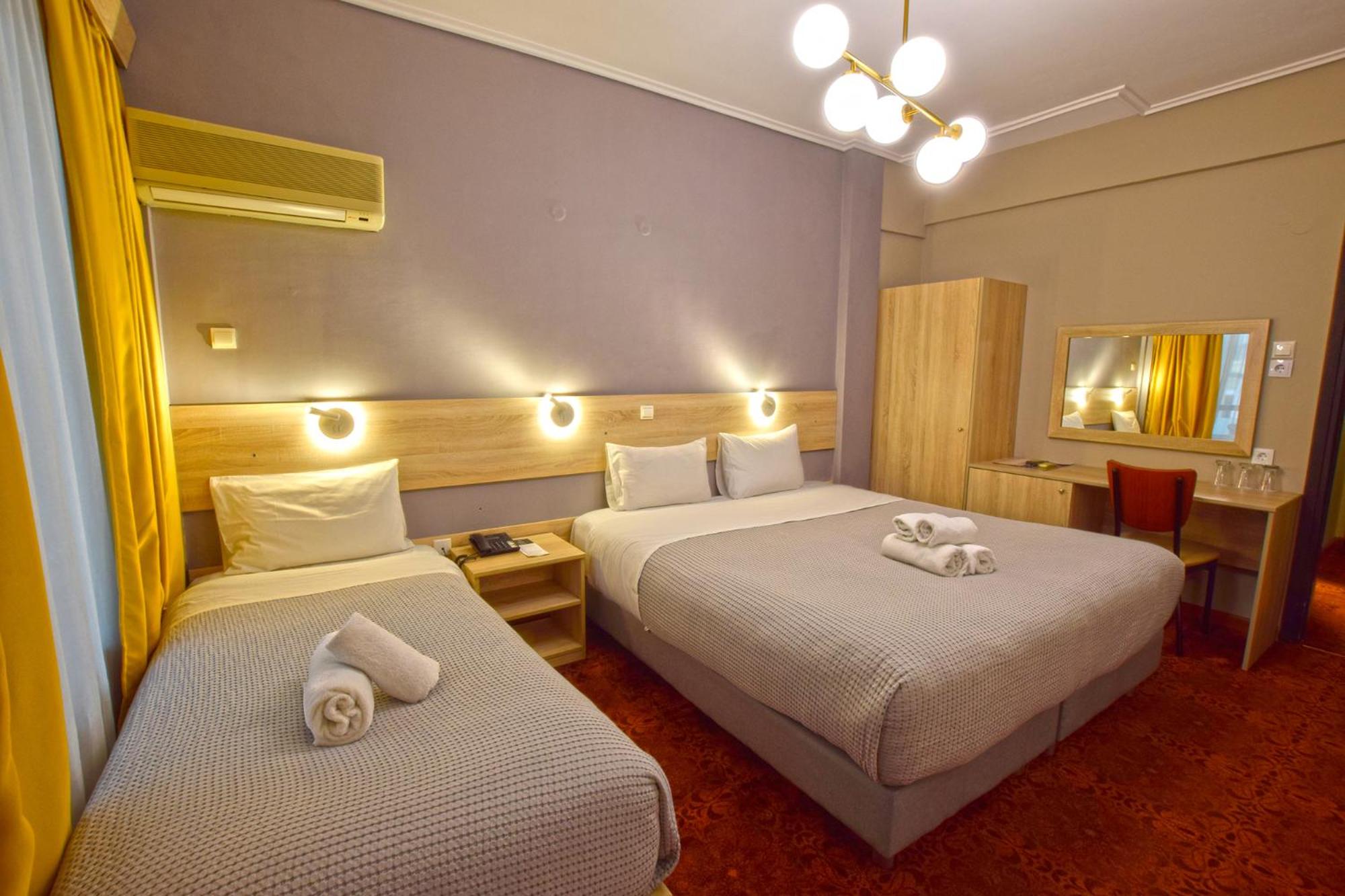 Room, Triple