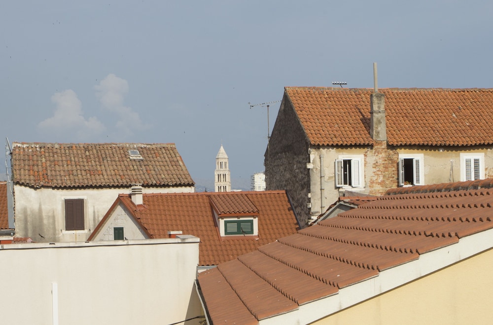 Central Old Town Rooms 6/39