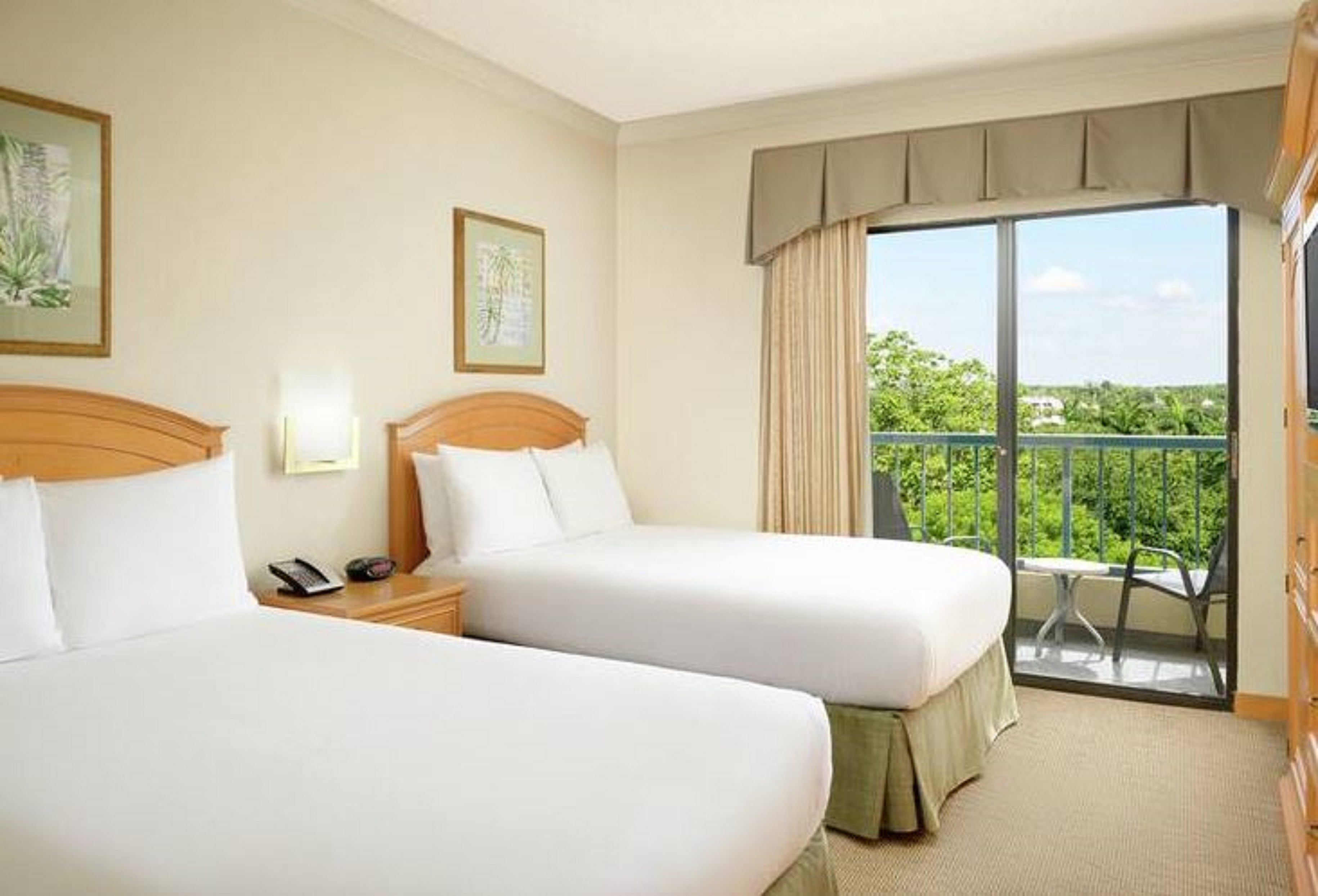 Pure, Wellness, Suite, 2 Double Beds, Lake View