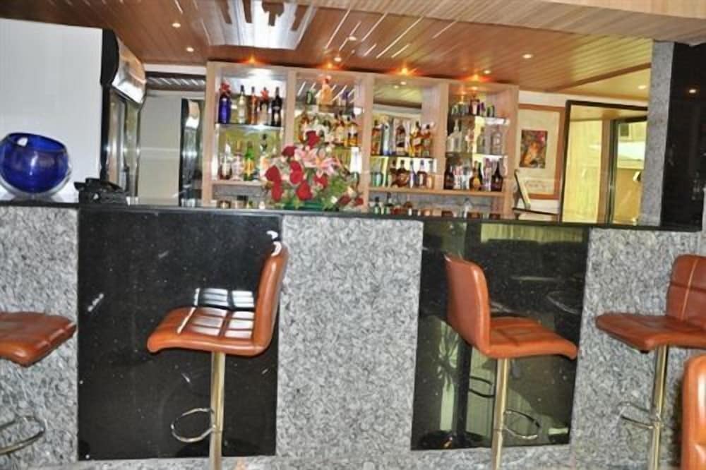 Empire Addis International Hotel 25/39