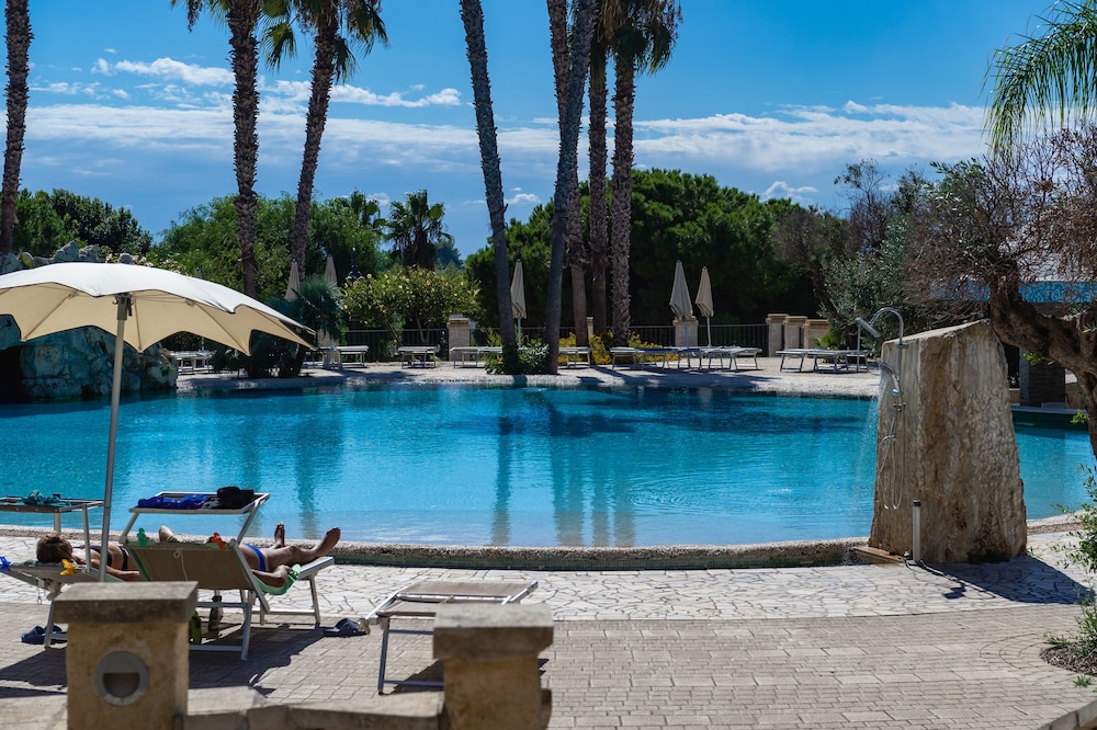 Eden Resort Country & Spa 25/31