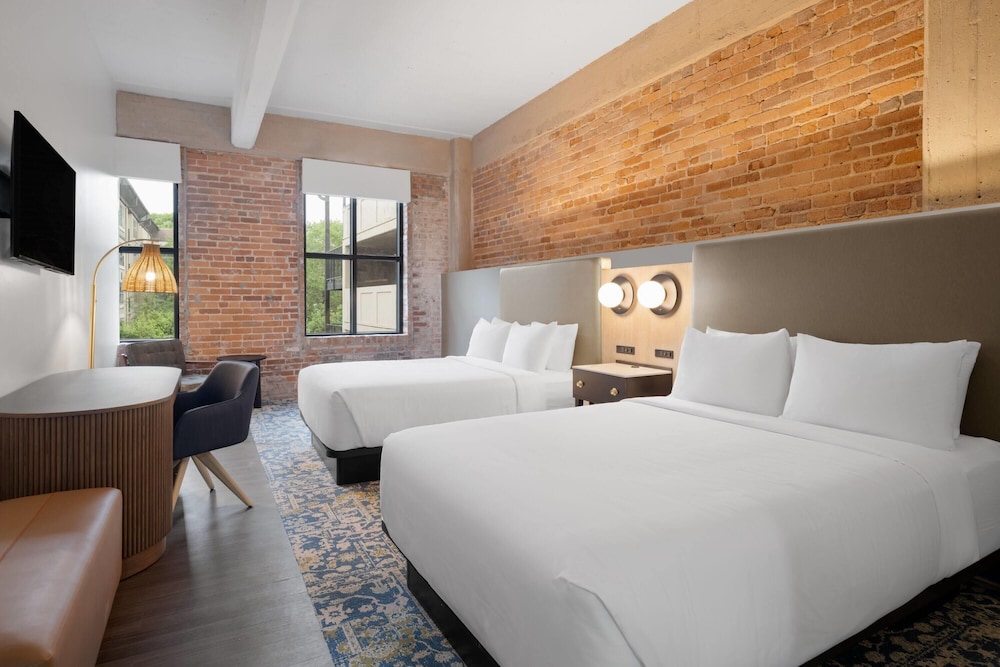 ROOM, 2 QUEEN BEDS, CORNER, ACCESSIBLE