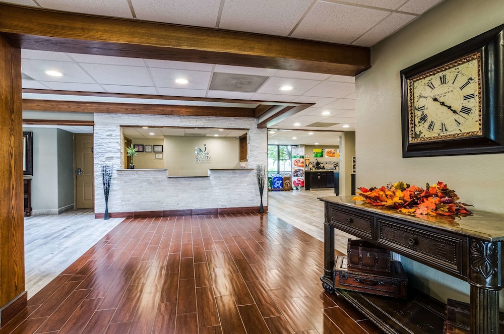 Quality Inn & Suites Winfield 7/44